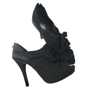 Jacqueline Ferrar Jovana Black Chiffon Ruffle Stilleto Shoes Sz 7.5 M